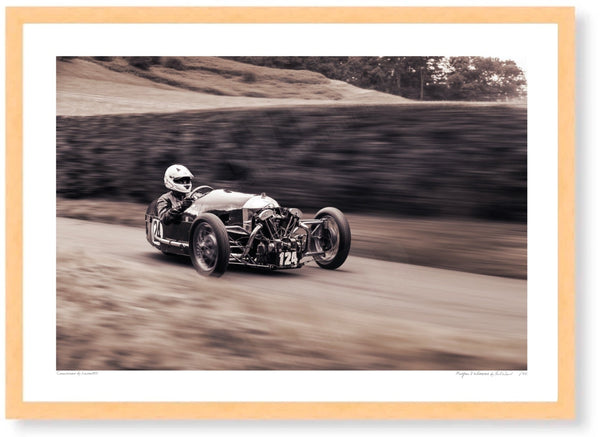 Morgan 3 Wheeler at Shelsley Walsh Hill Climb A3 (297 x 420 mm / 11.7 x 16.5 in) / Wood Frame (Printed on Fine Art