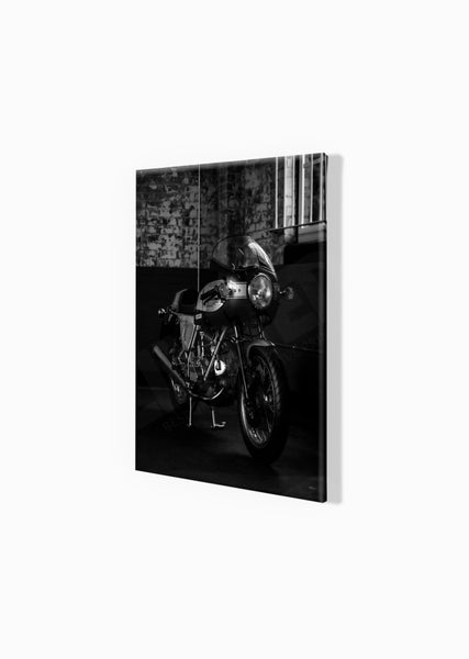 Ducati 900 Desmo SS S (380mm x 297) / Canvas Print (Mounted on Wood Internal Frame) / No Mount