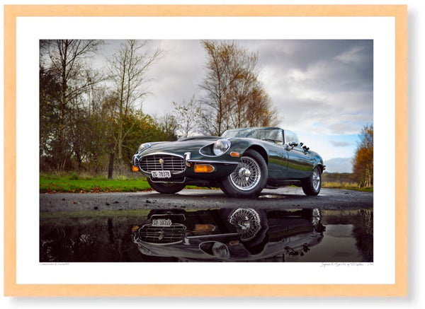 Jaguar E-Type V12 (Series 3 roadster) A3 (297 x 420 mm / 11.7 x 16.5 in) / Wood Frame (Printed on Fine Art Paper) / No