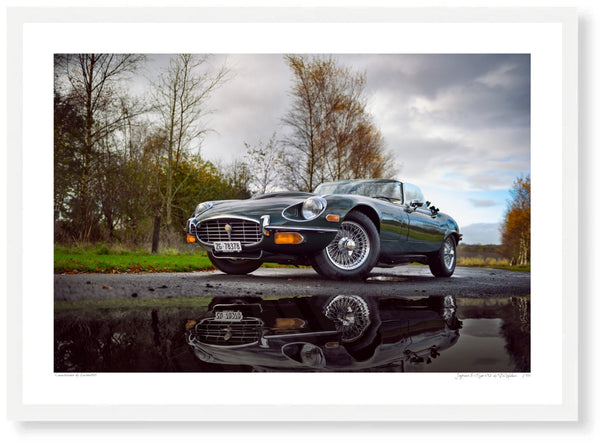 Jaguar E-Type V12 (Series 3 roadster) A3 (297 x 420 mm / 11.7 x 16.5 in) / White Wood Frame (Printed on Fine Art Paper)