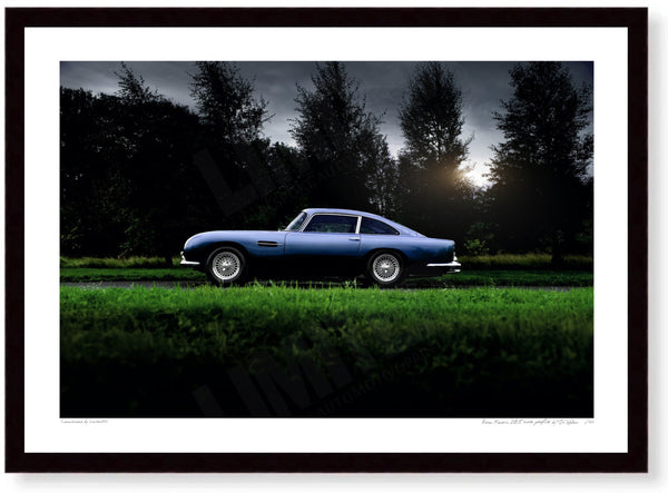 Aston Martin DB5 side profile A3 (297 x 420 mm / 11.7 x 16.5 in) / Black Wood Frame (Printed on Fine Art Paper) / No