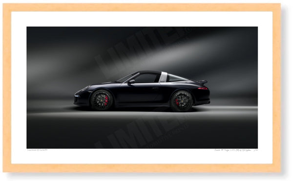 Porsche 911 Targa 4 GTS (991) side profile S (420mm x 244) / Wood Frame (Printed on Fine Art Paper) / No Mount