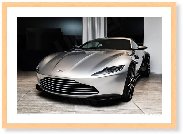 Aston Martin DB10